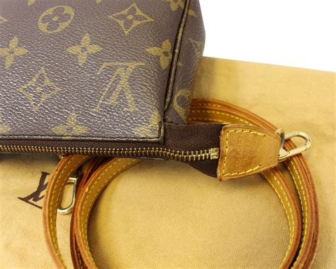 louis vuitton argent|Pochette Accessoires Monogram .